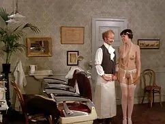 L'uomo ha dato alla  ...