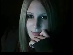 Una giovane ragazza  ...