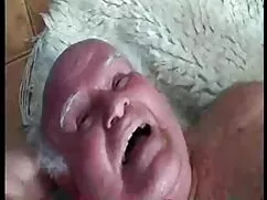 Giovane mamma scopat ...