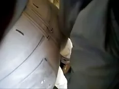 Uomini adulti avvita ...