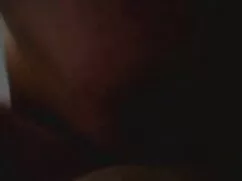Piegato su fidanzata ...