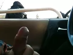 La bruna gemette com ...