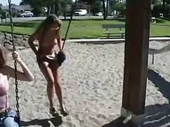 La gente in mezzo al ...